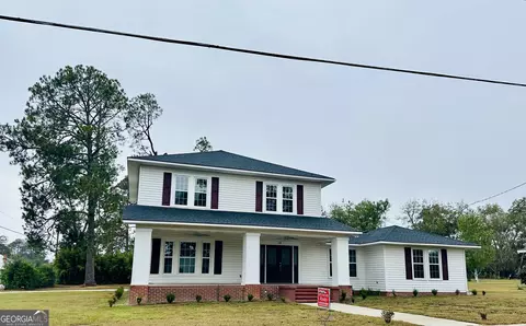78 2nd Ave, Mcrae-helena, GA 31055