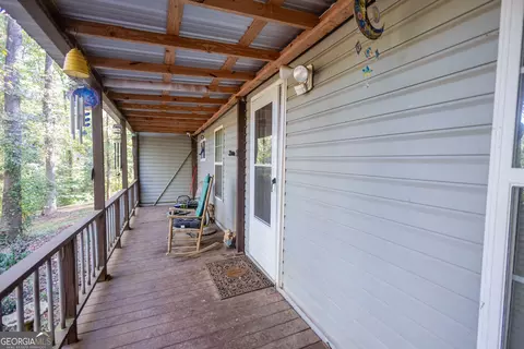 Exterior - 759 Banks Rd, Carnesville, GA 30521 photo 1 of 4