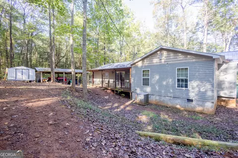 Exterior - 759 Banks Rd, Carnesville, GA 30521 photo 4 of 4
