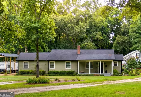 1214 Zebulon Rd, Griffin, GA 30224