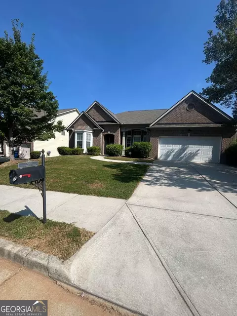825 Stonehaven Rd SW, Atlanta, GA 30331