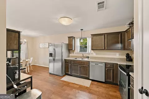 Kitchen - 408 Mossy Ln, Gray, GA 31032 photo 1 of 2