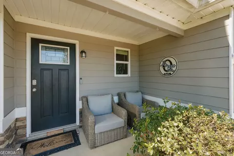 Exterior - 709 Springhill Dr, Gray, GA 31032 photo 3 of 10