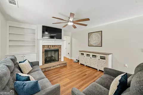 Living - 709 Springhill Dr, Gray, GA 31032 photo 1 of 1