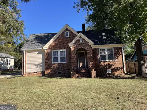 227 S Oliver St, Elberton, GA 30635