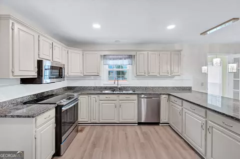Kitchen - Undisclosed, Warner Robins, GA 31088 photo 2 of 10