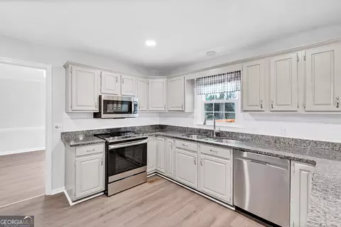 Kitchen - Undisclosed, Warner Robins, GA 31088 photo 5 of 10