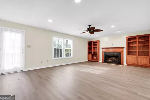 Living - Undisclosed, Warner Robins, GA 31088 photo 6 of 10