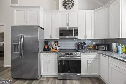Kitchen - 388 Sunset Dr, Statham, GA 30666 photo 4 of 4