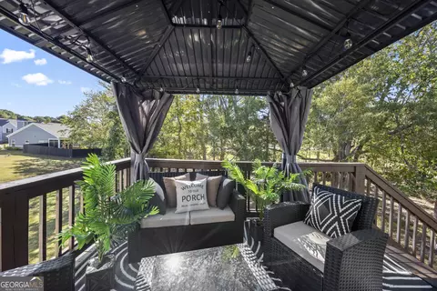 Exterior - 388 Sunset Dr, Statham, GA 30666 photo 5 of 8