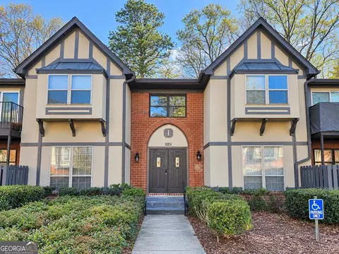 6851 Roswell Rd #I13, Sandy Springs, GA 30328