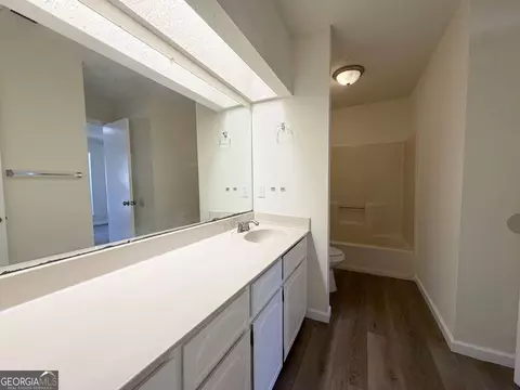 Bath - 99 Brookhaven Cir, Warner Robins, GA 31093 photo 3 of 4