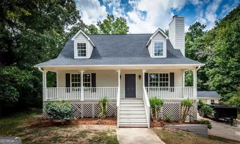 3742 Willow Tree Cir, Douglasville, GA 30135