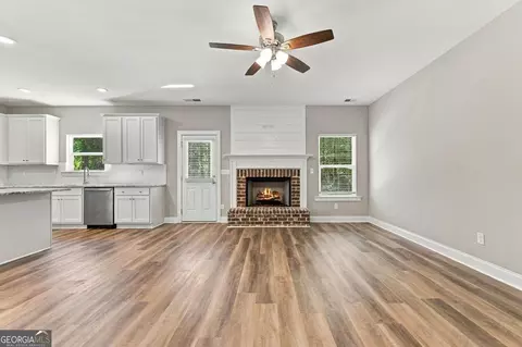 Living - 1604 English Rd, Forsyth, GA 31029 photo 3 of 3