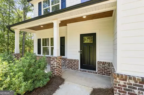 Exterior - 1604 English Rd, Forsyth, GA 31029 photo 4 of 7