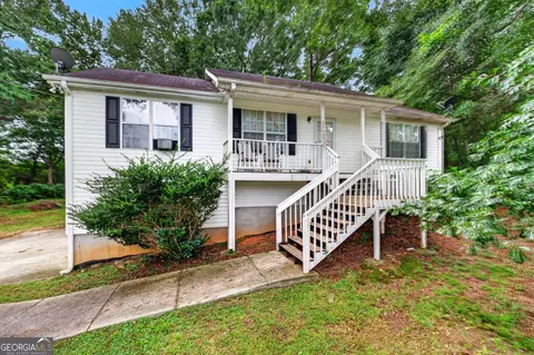 579 Edna St, Villa Rica, GA 30180