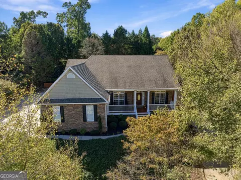 12 Screaming Eagle Ct, Adairsville, GA 30103