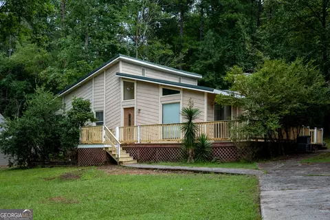 5479 Southern Dr, Villa Rica, GA 30180