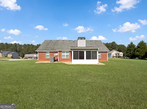 Exterior - 120 Post Oak Dr, Jackson, GA 30233 photo 9 of 11