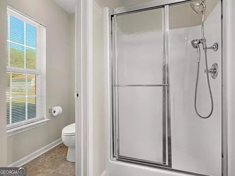 Bath - 120 Post Oak Dr, Jackson, GA 30233 photo 3 of 3