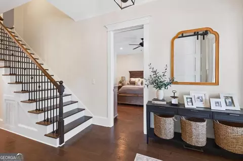 Entry Way - 802 Bacon St, Madison, GA 30650 photo 2 of 3