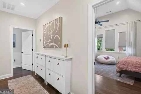 Entry Way - 802 Bacon St, Madison, GA 30650 photo 3 of 3