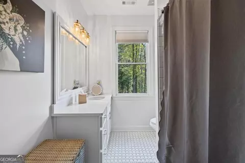 Bath - 802 Bacon St, Madison, GA 30650 photo 4 of 4