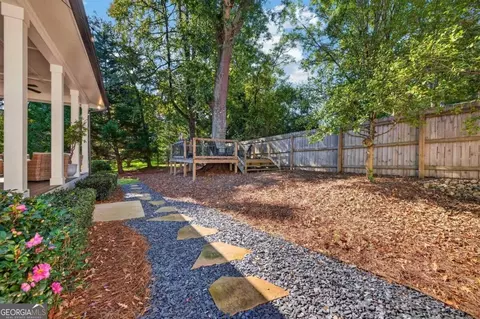 Exterior - 802 Bacon St, Madison, GA 30650 photo 9 of 14