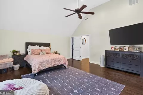 Bedroom - 802 Bacon St, Madison, GA 30650 photo 4 of 5