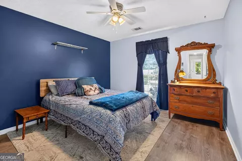 Bedroom - 109 Oakdale Dr, Lagrange, GA 30240 photo 2 of 3
