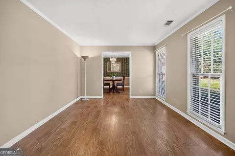 Living - 109 Oakdale Dr, Lagrange, GA 30240 photo 2 of 4