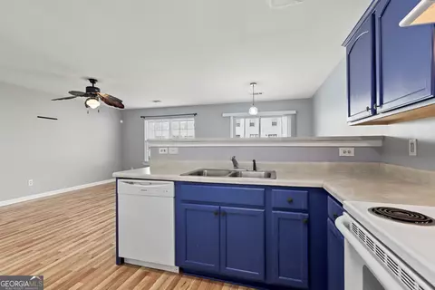 Kitchen - 1459 April Ln, Morrow, GA 30260 photo 3 of 3
