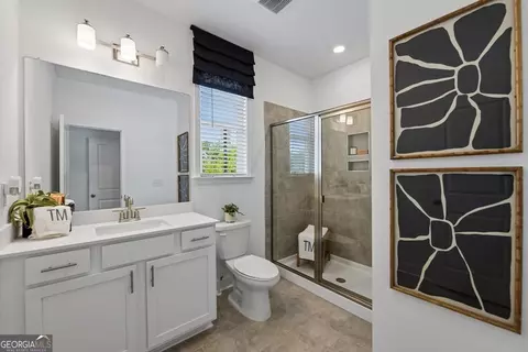 Bath - 1121 Summit Pass Ln, Dacula, GA 30019 photo 2 of 3