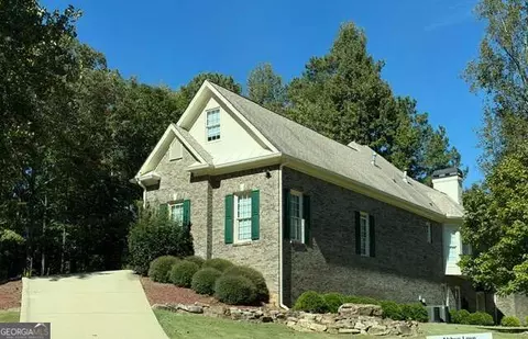 4638 Barrington Grn, Flowery Branch, GA 30542