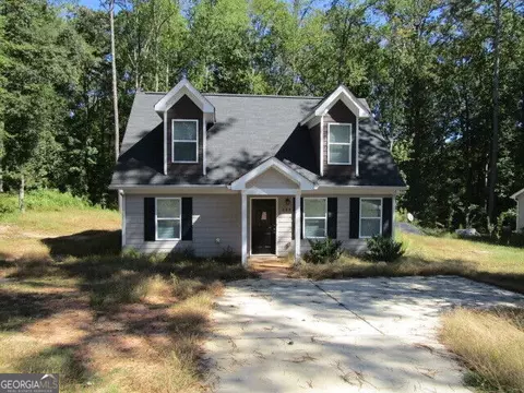298 Tommy Lee Fuller Dr, Loganville, GA 30052