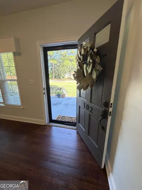 Entry Way - 102 Zenith St, Dublin, GA 31021 photo 1 of 2