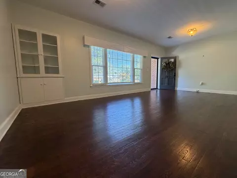 Living - 102 Zenith St, Dublin, GA 31021 photo 3 of 3