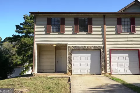 2301 Pine Tree Trl, Atlanta, GA 30349