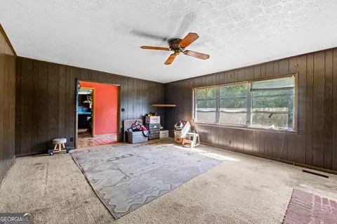 Living - 219 Andrews Cir, Cairo, GA 39828 photo 3 of 3