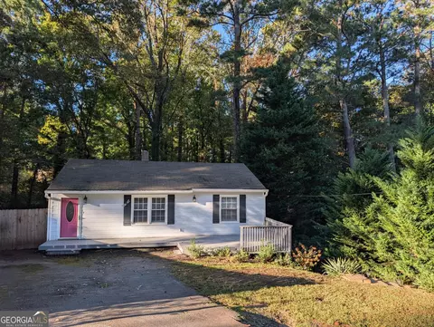 2063 White Oak Cir NW, Kennesaw, GA 30144