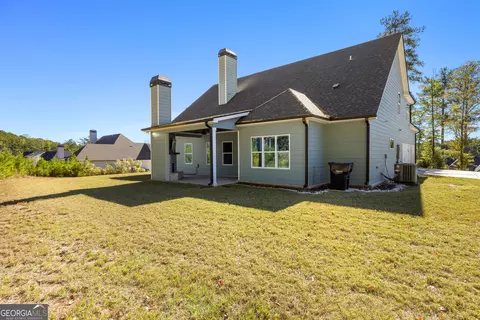 Exterior - 125 Windchime Way, Tyrone, GA 30290 photo 6 of 13