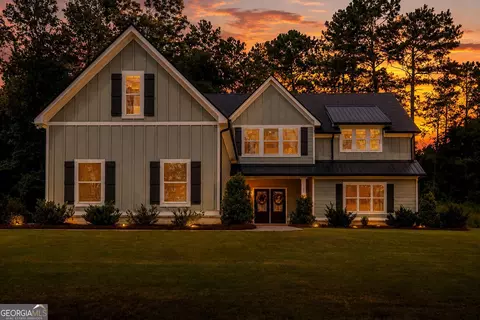 Exterior - 125 Windchime Way, Tyrone, GA 30290 photo 11 of 13