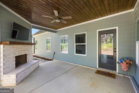 Exterior - 125 Windchime Way, Tyrone, GA 30290 photo 3 of 13