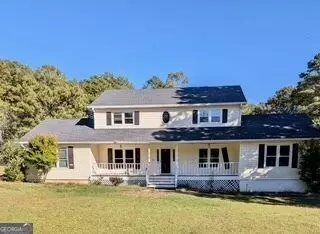 245 Country Squire Dr, Fayetteville, GA 30215