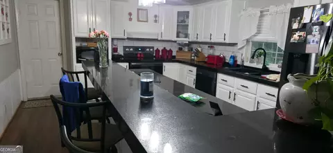 Kitchen - 15 Creekside Dr, Pendergrass, GA 30567 photo 1 of 2