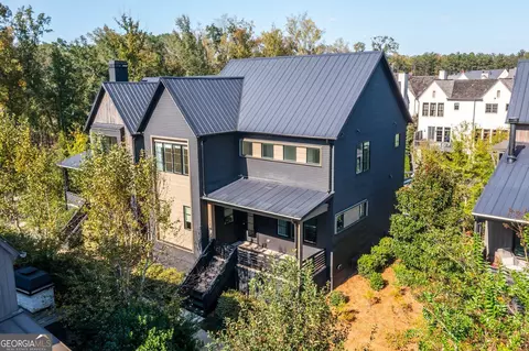 300 Mado Ln, Chattahoochee Hills, GA 30268