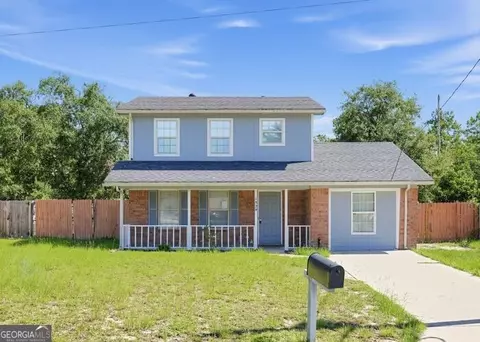 1528 Woodcrest Cir, Hinesville, GA 31313