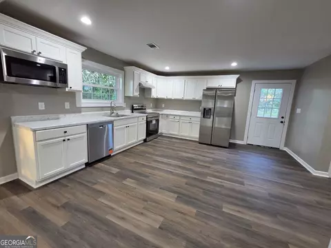 Kitchen - 49 Argo, Toccoa, GA 30577 photo 1 of 6