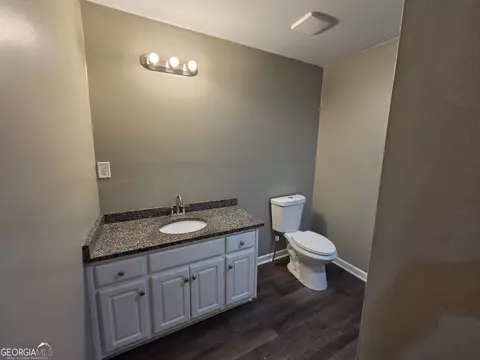 Bath - 49 Argo, Toccoa, GA 30577 photo 1 of 3
