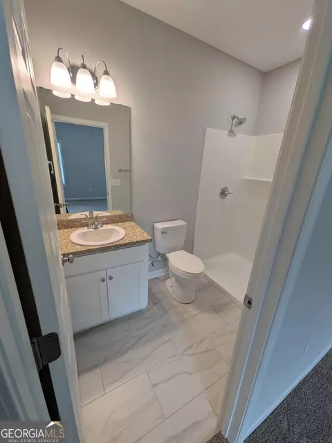 Bath - 1348 16th St, Columbus, GA 31901 photo 2 of 3